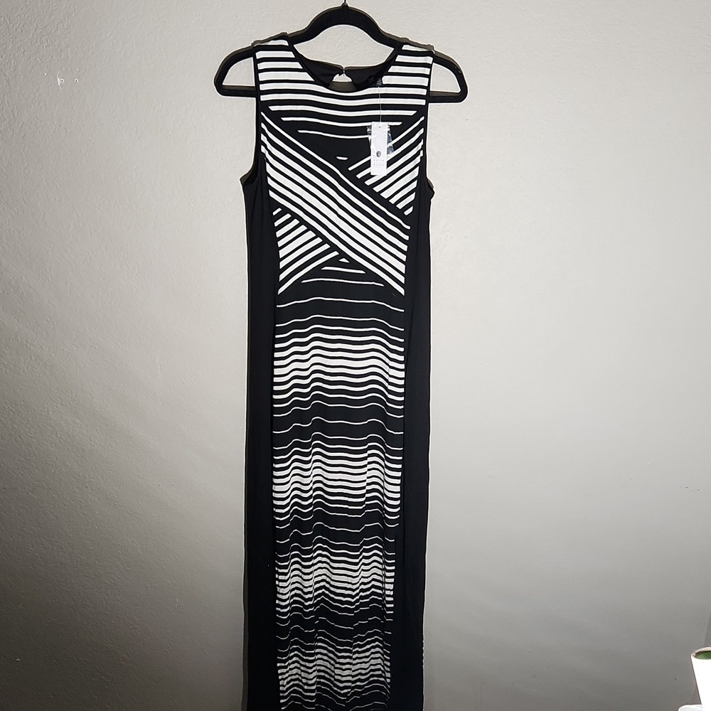 White House Black Market Dress Womens Size M Maxi Black White Keyhole New